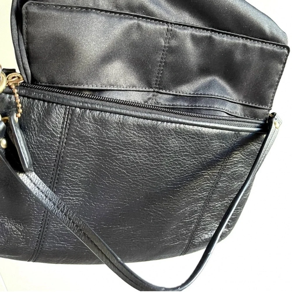 Coach Black Pebble Leather Zip Top Wristlet Large